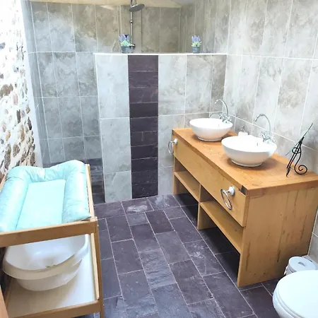 Le De Maddie - Charme, Calme Et Authenticite Nyaraló